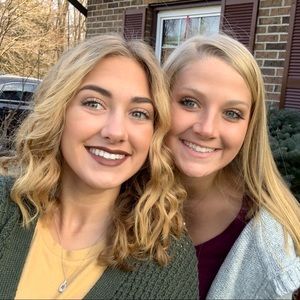 Meet your Posher, Elizabeth